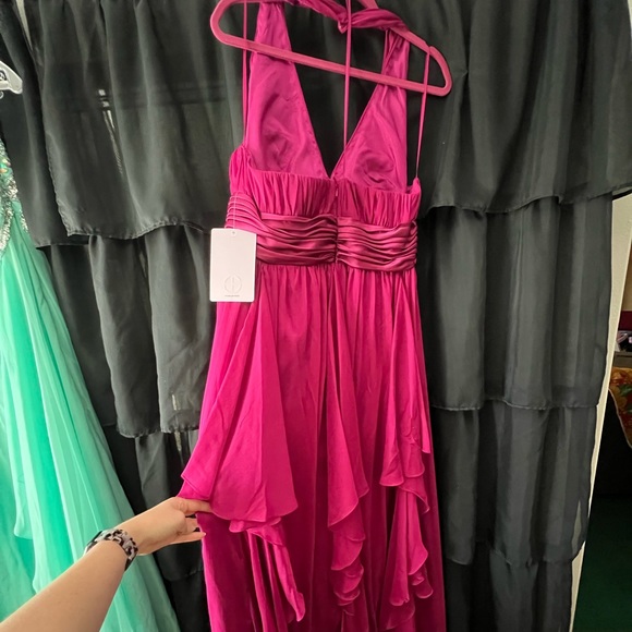Magenta, full length formal gown - Picture 5 of 5